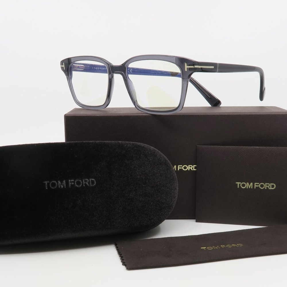Tom Ford Elegant Grey Square Frames